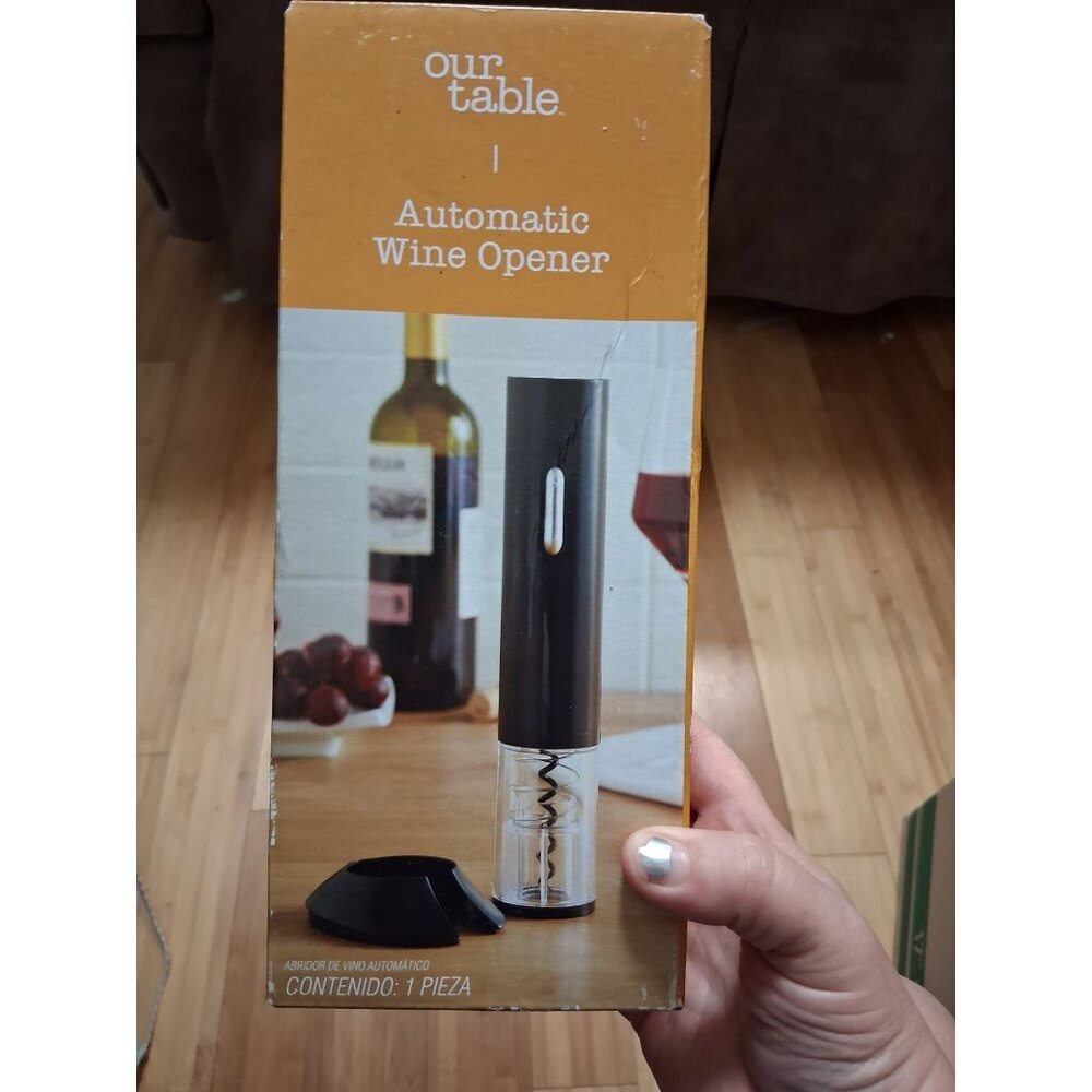 NEW Automatic Wine Bottle Opener Corkscrew Kitchen Bar Electric Ergonomic